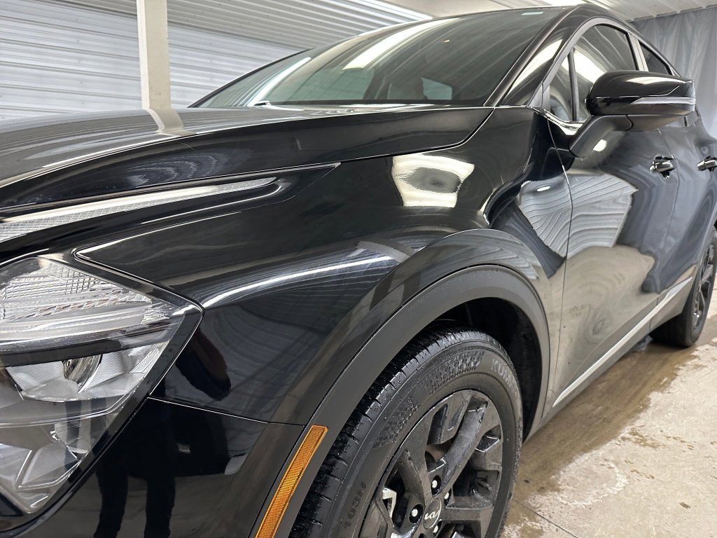 Used 2023 Kia Sportage EX image 32