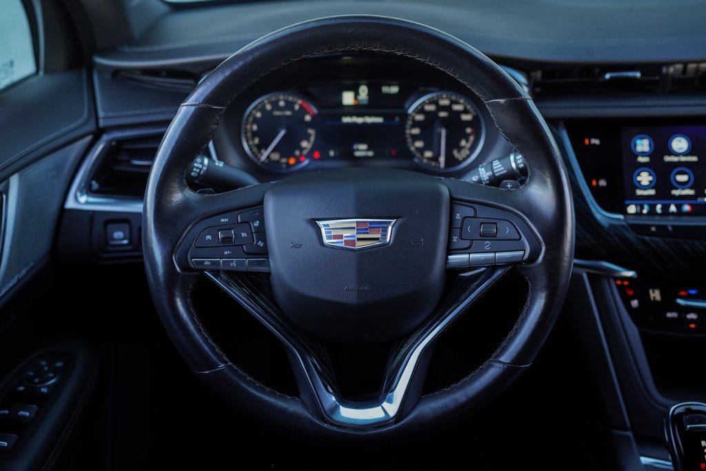 Used 2023 Cadillac XT6 Premium Luxury image 28