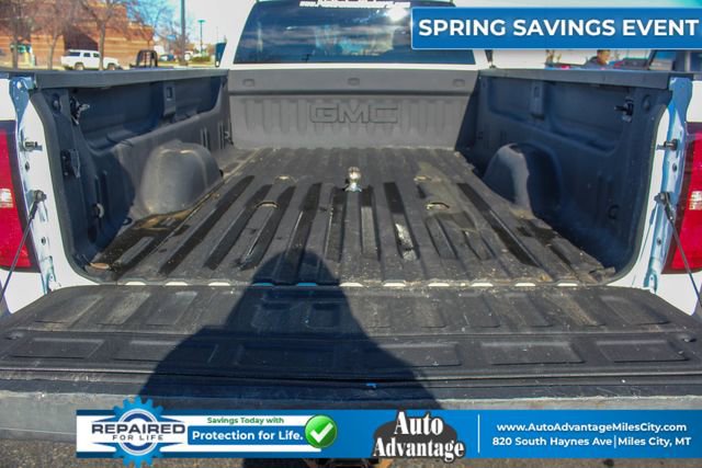 Used 2018 GMC Sierra 3500 SLT w/ Duramax Plus Package AWD/4WD image 10