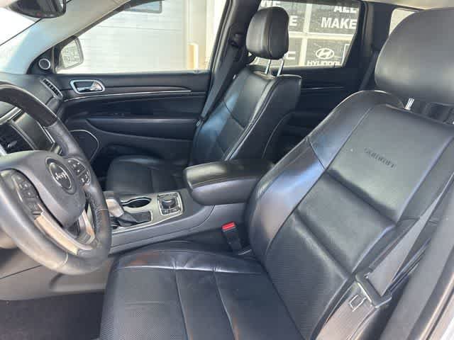 Used 2017 Jeep Grand Cherokee Summit AWD/4WD image 4