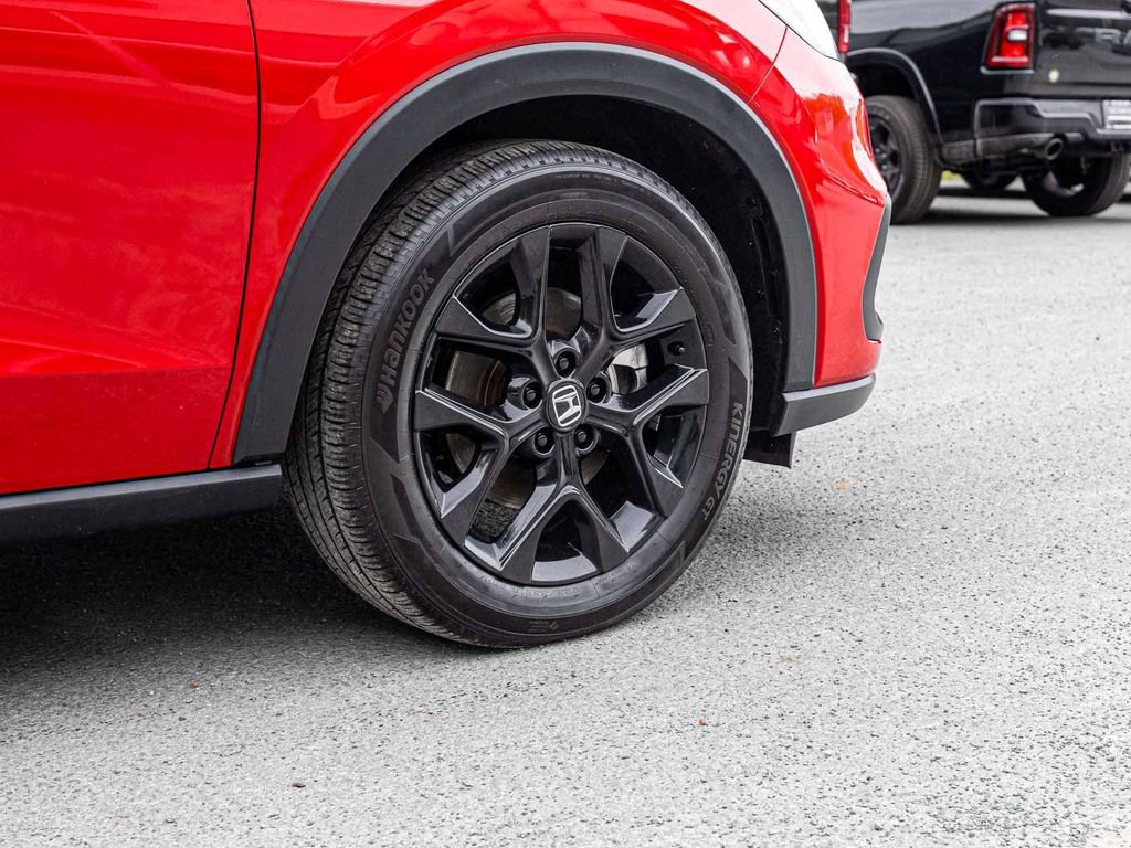 Used 2025 Honda HR-V Sport image 9