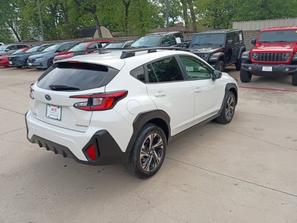 Used 2025 Subaru Crosstrek 2.0i Premium image 10