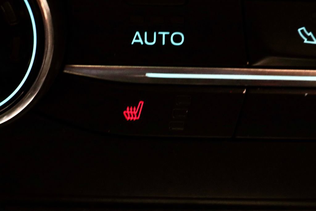 Certified 2019 Ford EcoSport SE image 4