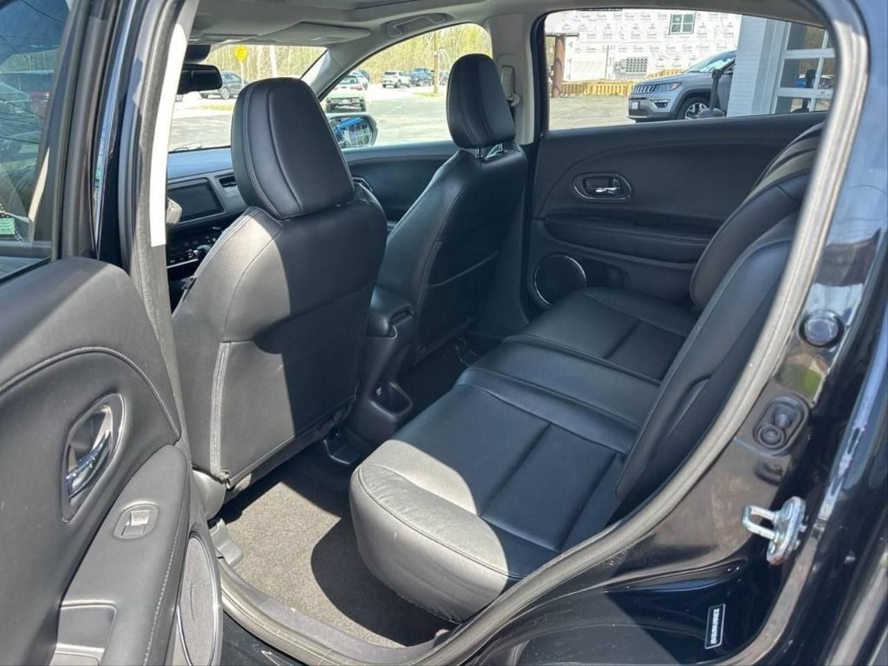Used 2019 Honda HR-V EX-L image 18