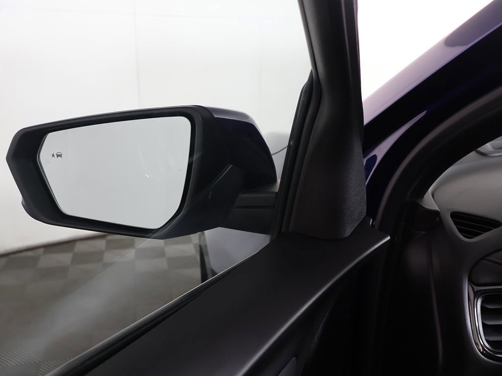 Used 2022 Chevrolet Equinox RS image 34