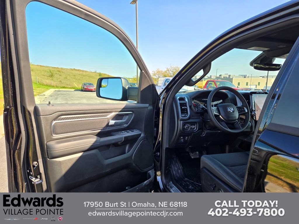 New 2026 RAM 1500 Big Horn AWD/4WD image 9