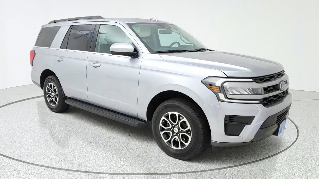 Used 2024 Ford Expedition XLT RWD image 1