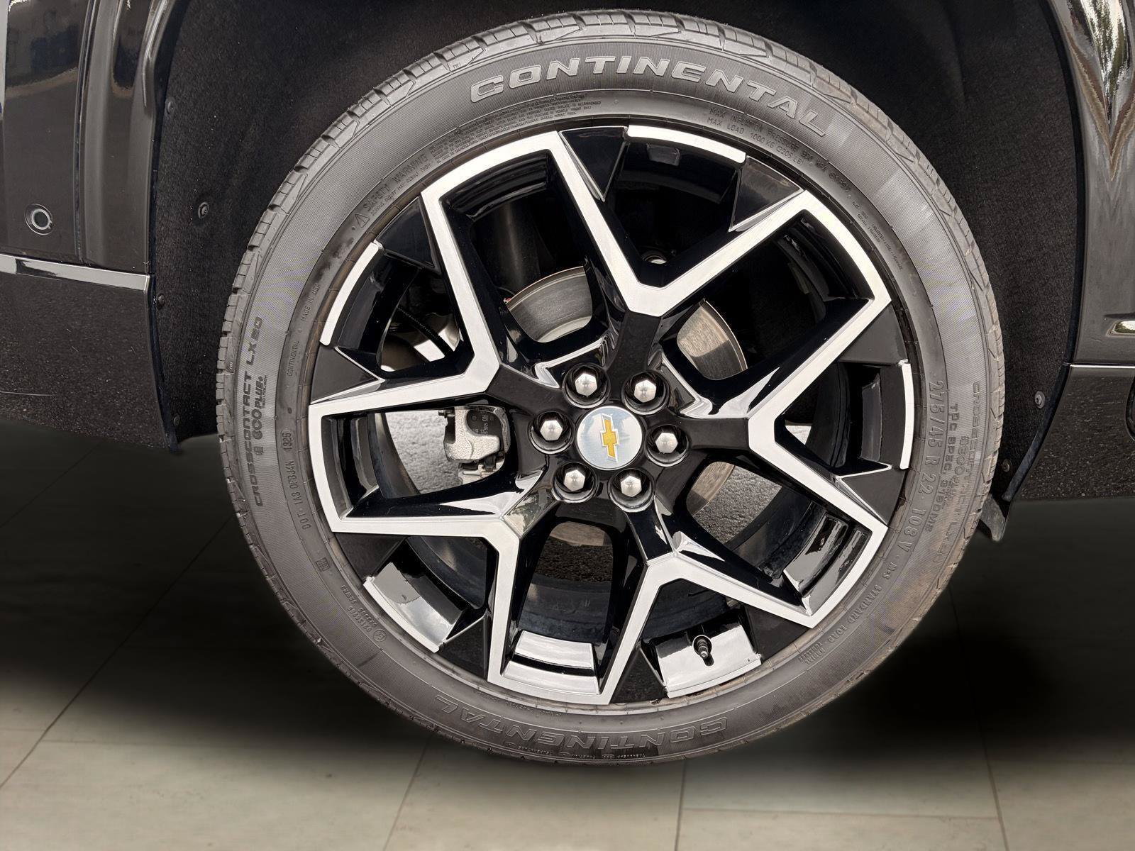 Used 2025 Chevrolet Traverse High Country FWD image 84