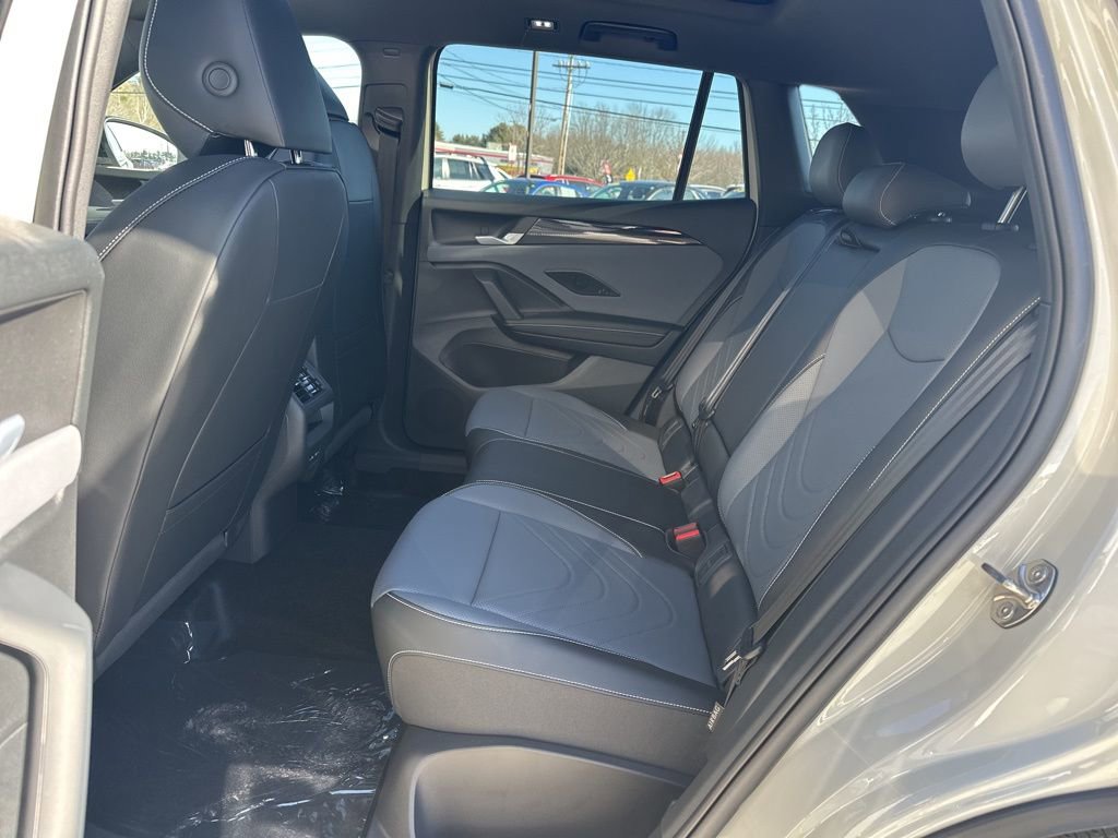 New 2026 Volkswagen Tiguan SE R-Line image 25