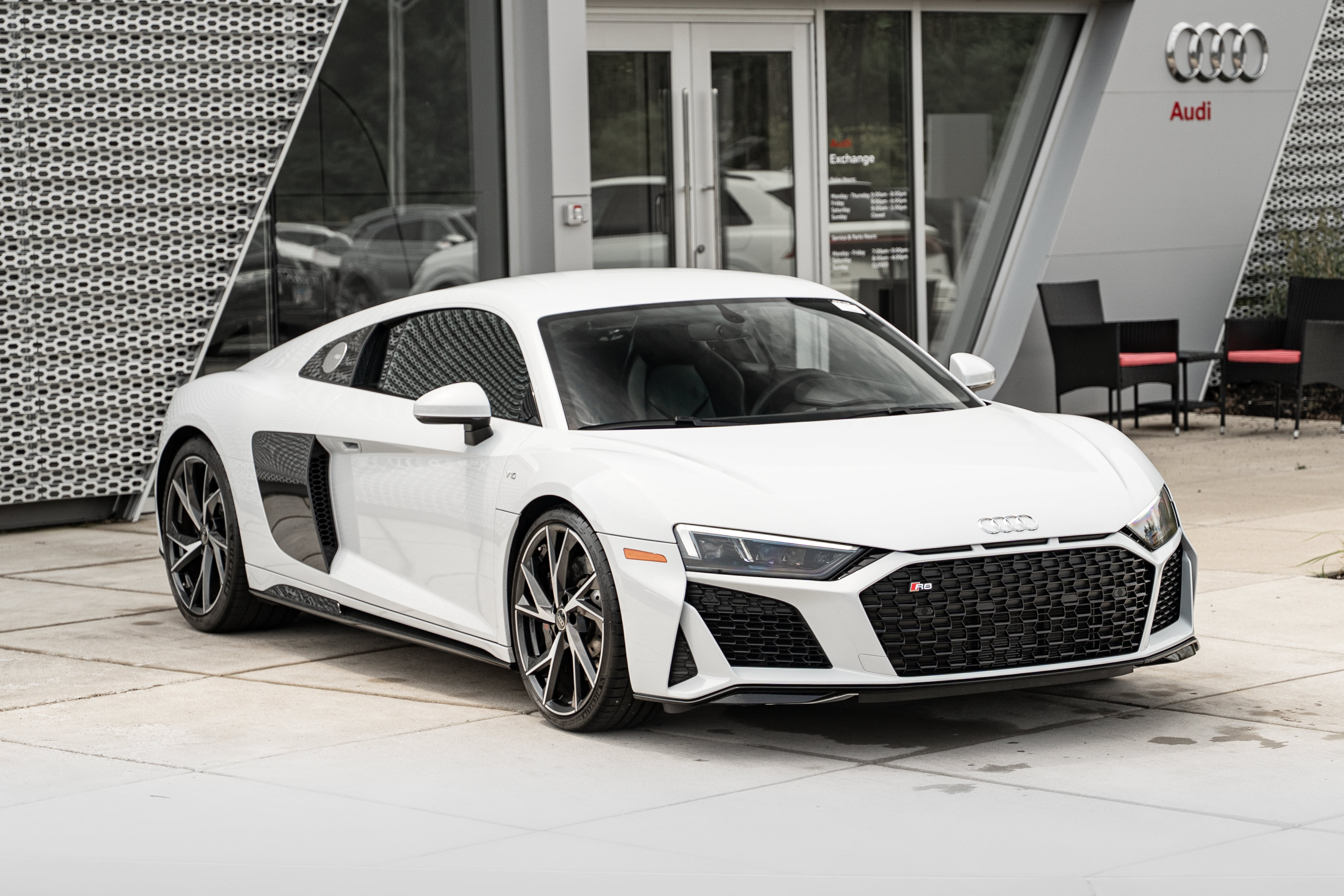 Certified 2023 Audi R8 V10 performance w/ Premium Package RWD image 2