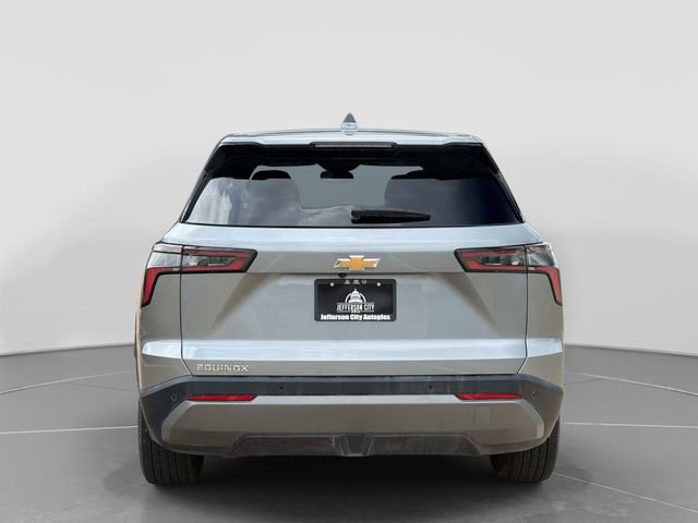 Used 2026 Chevrolet Equinox LT FWD image 5