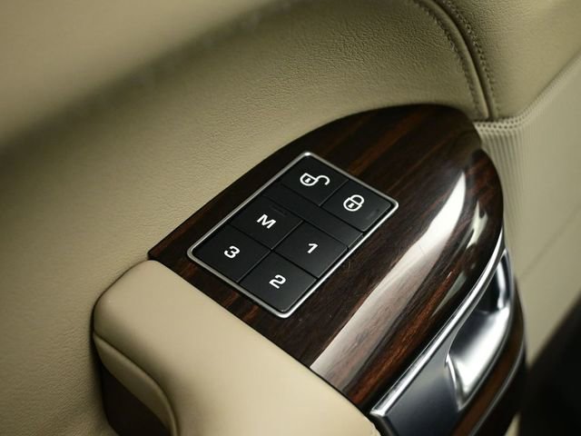 Used 2017 Land Rover Range Rover Supercharged image 55