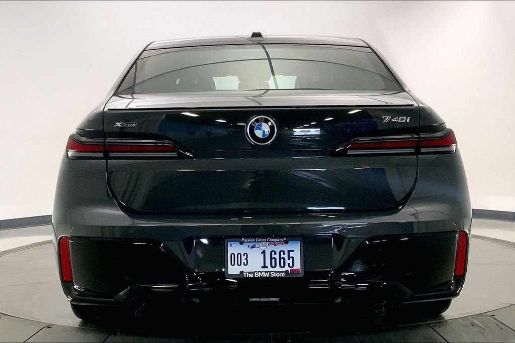 New 2026 BMW 740i xDrive w/ Executive Package image 3