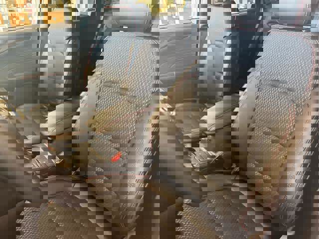 New 2025 Ford Escape ST-Line w/ Cold Weather Package image 34