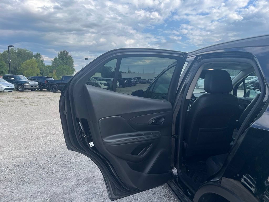 Used 2019 Buick Encore Sport Touring w/ Safety Package AWD/4WD image 29