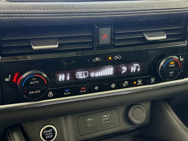 Used 2022 Nissan Rogue Platinum w/ Head-Up Display Package image 16