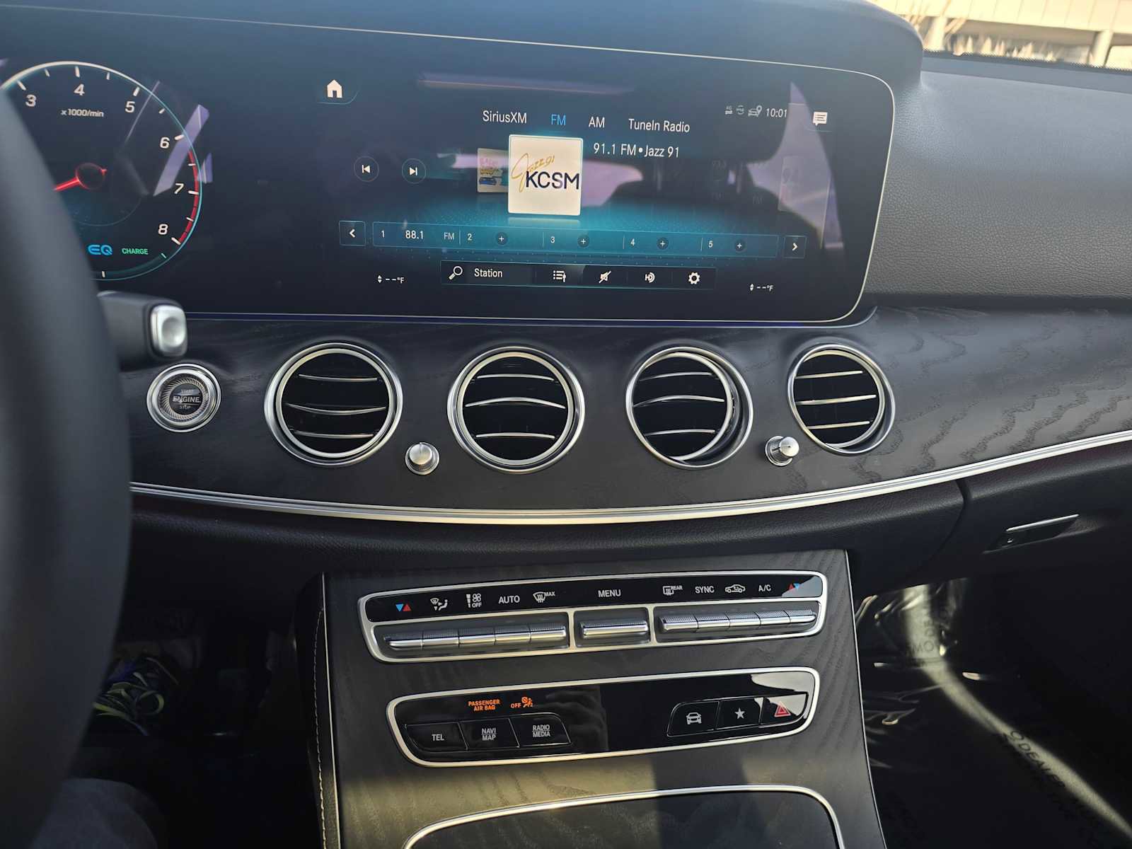 Used 2023 Mercedes-Benz E 450 4MATIC Sedan image 27