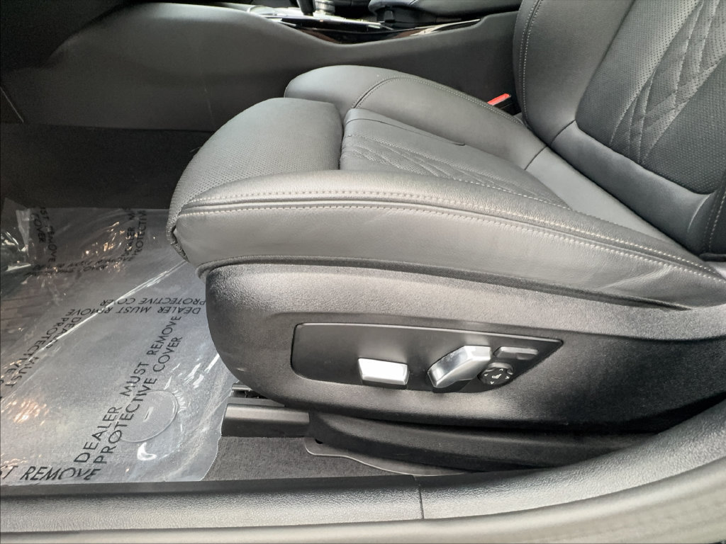 Used 2023 BMW 530i w/ Premium Package RWD image 25