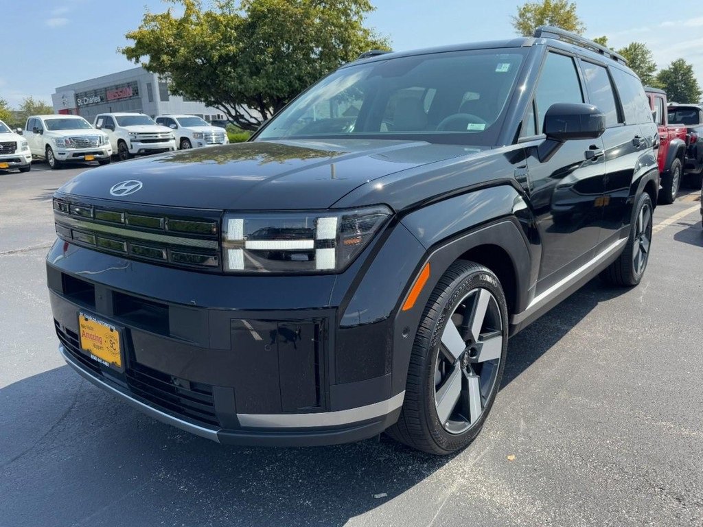 Used 2024 Hyundai Santa Fe Limited image 7