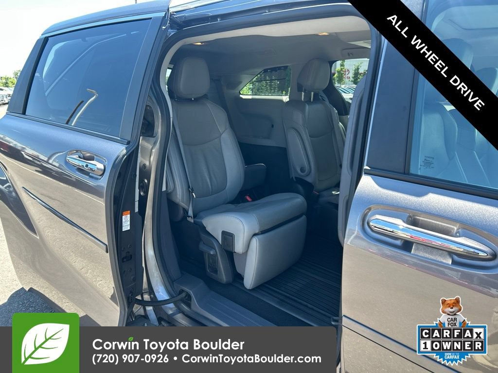 Used 2024 Toyota Sienna Limited AWD/4WD image 16
