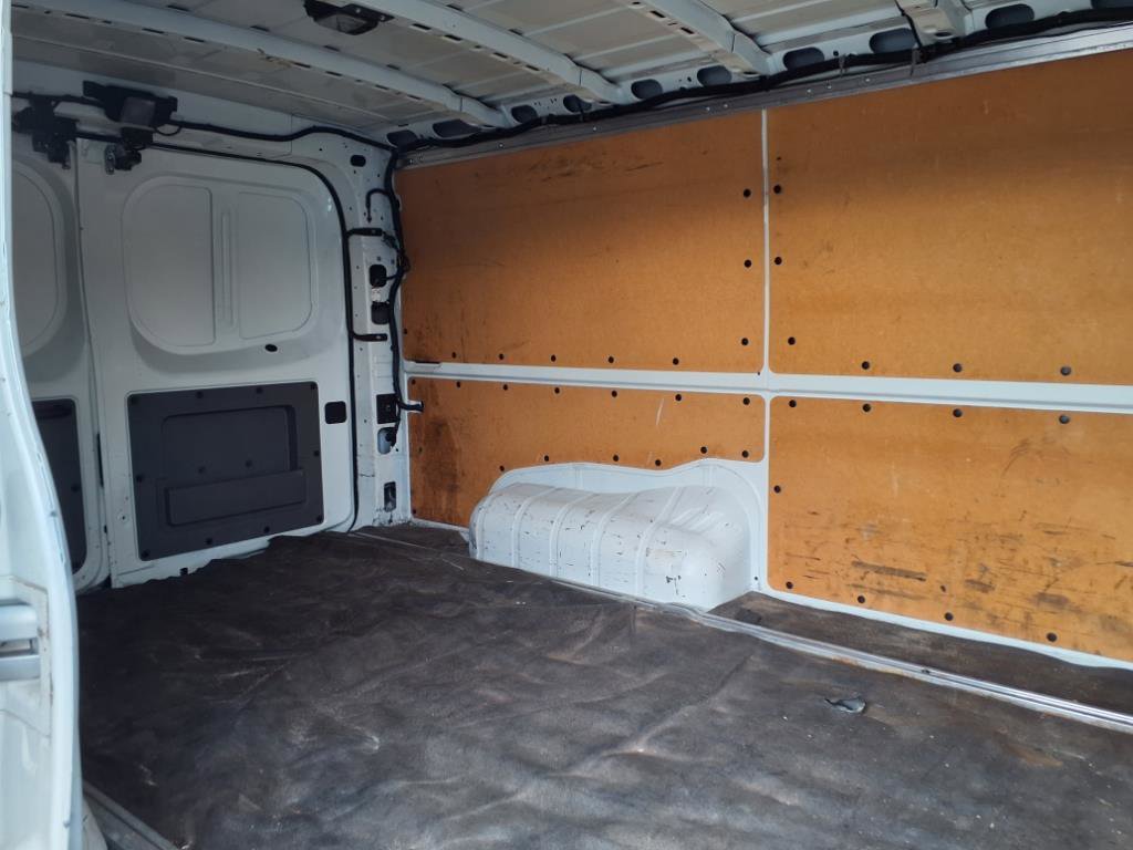 Used 2016 Nissan NV 3500 SV image 11