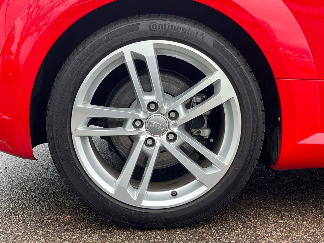 Used 2018 Audi TT 2.0T w/ Technology Package AWD/4WD image 9