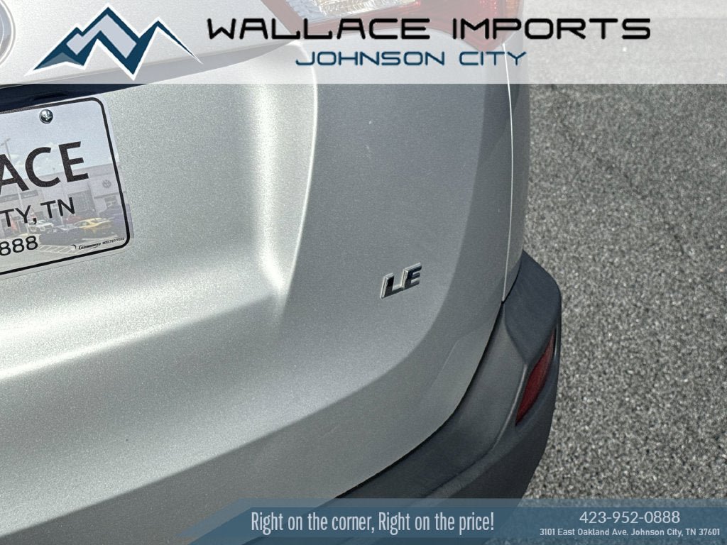 Used 2013 Toyota RAV4 LE FWD image 11