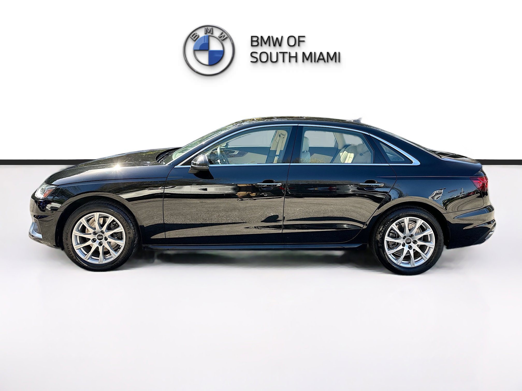 Used 2021 Audi A4 2.0T Premium w/ Convenience Package image 4