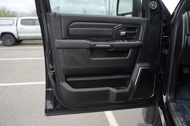 Used 2024 RAM 2500 Limited image 15
