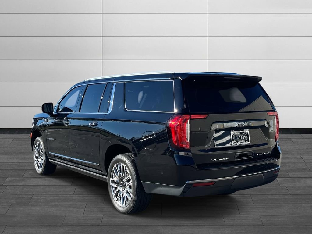 Used 2024 GMC Yukon XL Denali Ultimate image 3
