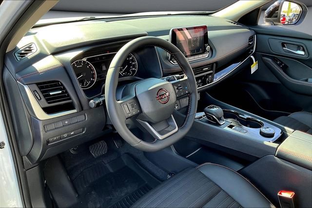 New 2026 Nissan Rogue SV image 7