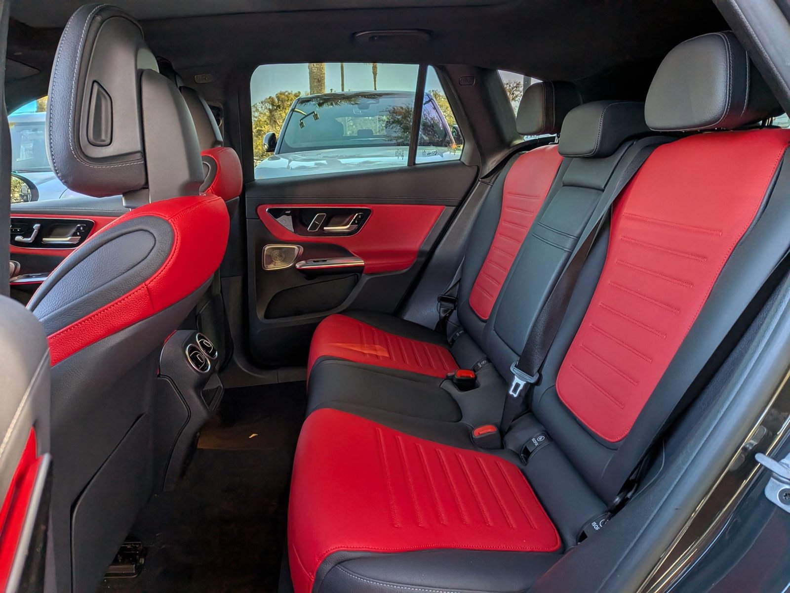 Used 2024 Mercedes-Benz GLC 43 AMG 4MATIC image 17