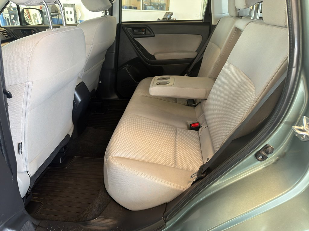 Used 2015 Subaru Forester 2.5i Premium AWD/4WD image 12