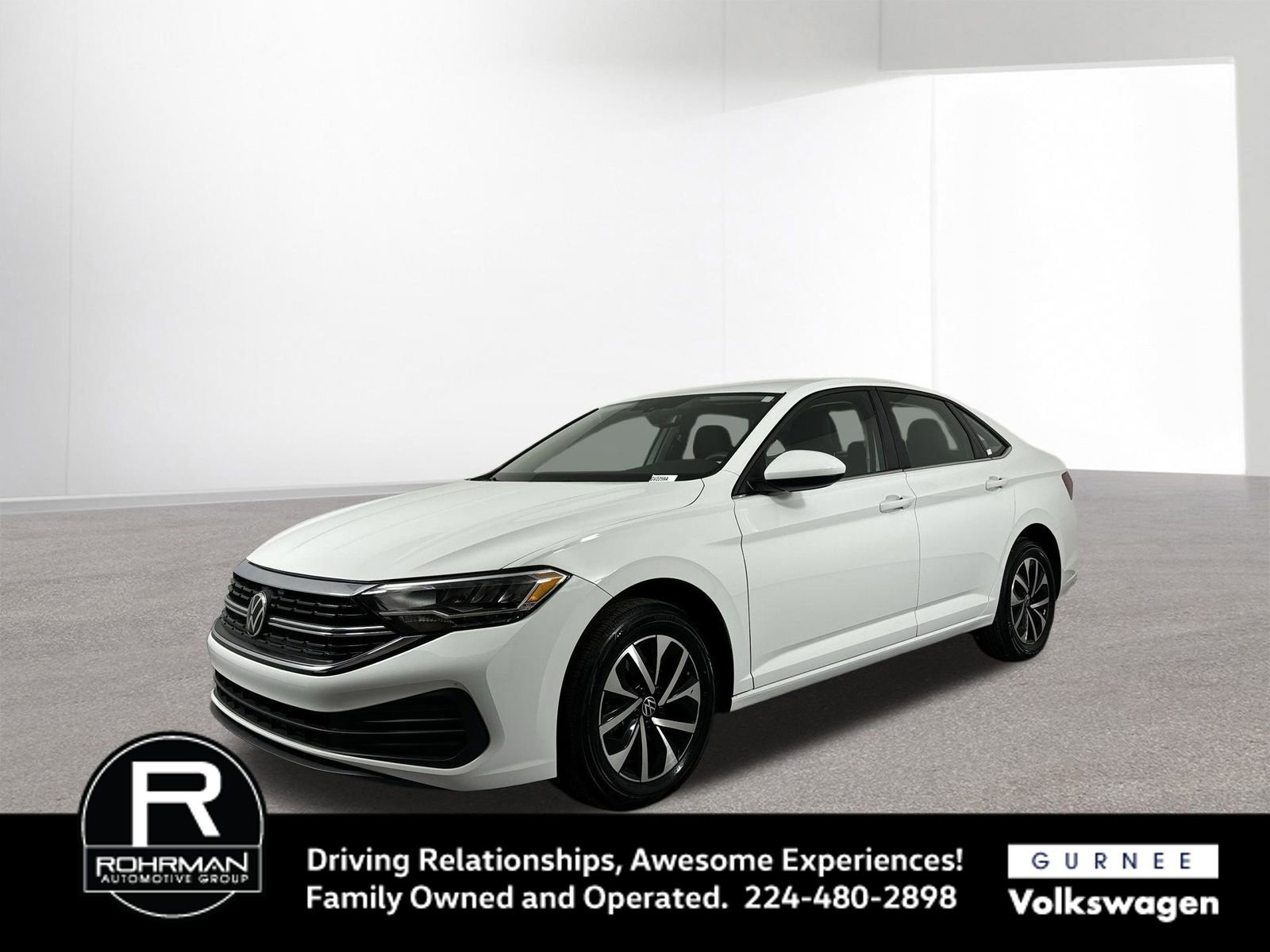 Used 2023 Volkswagen Jetta S image 2