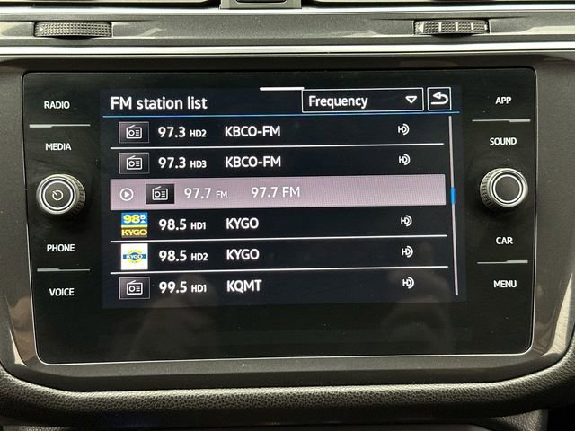 Used 2023 Volkswagen Tiguan SE R-Line image 17