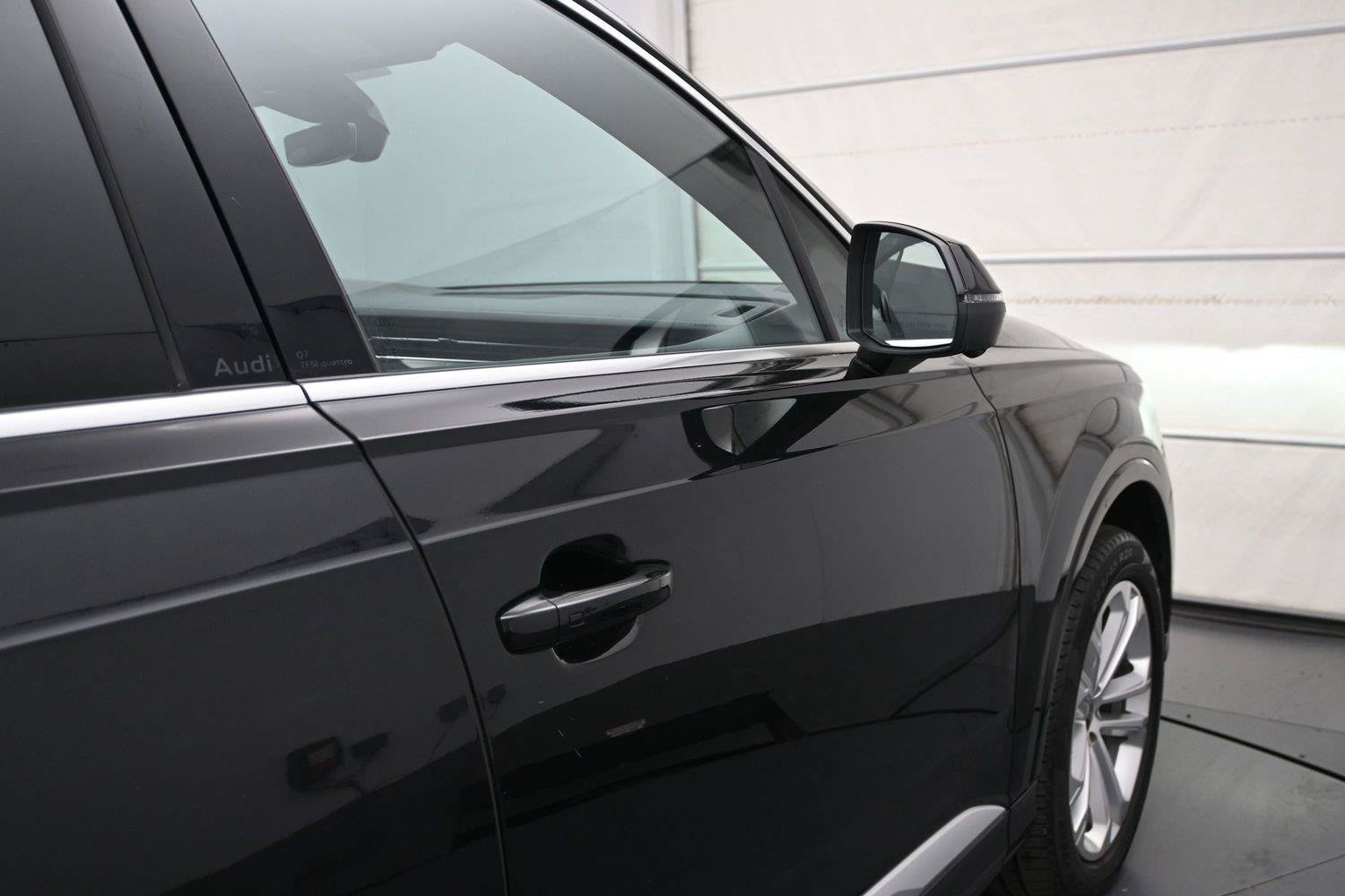 Used 2025 Audi Q7 3.0T Premium Plus AWD/4WD image 17