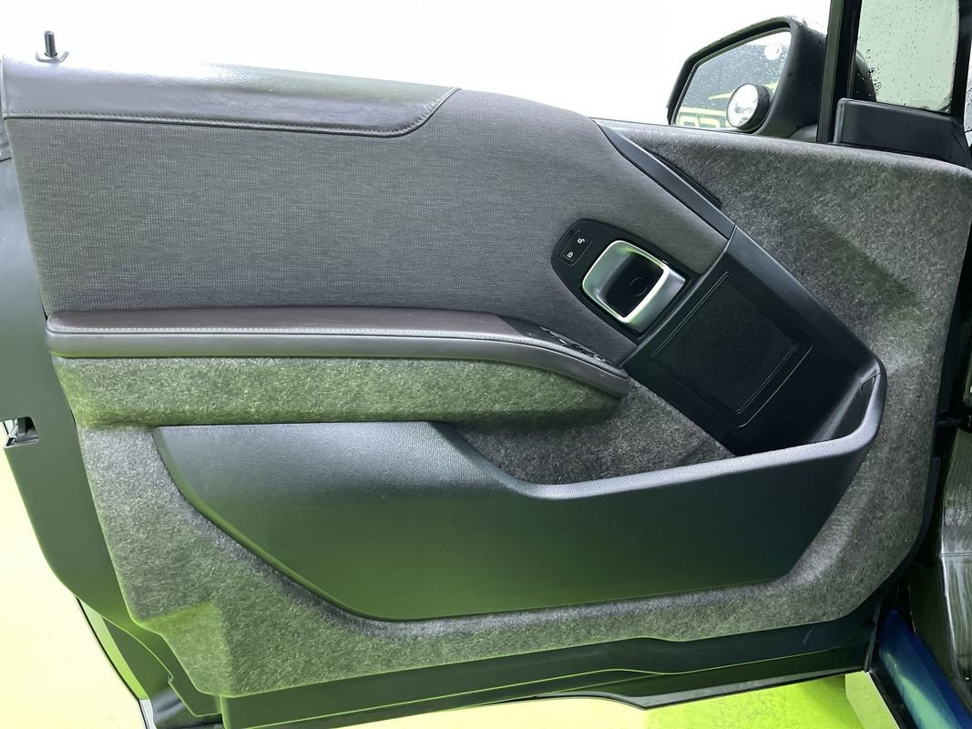 Used 2014 BMW i3 image 16