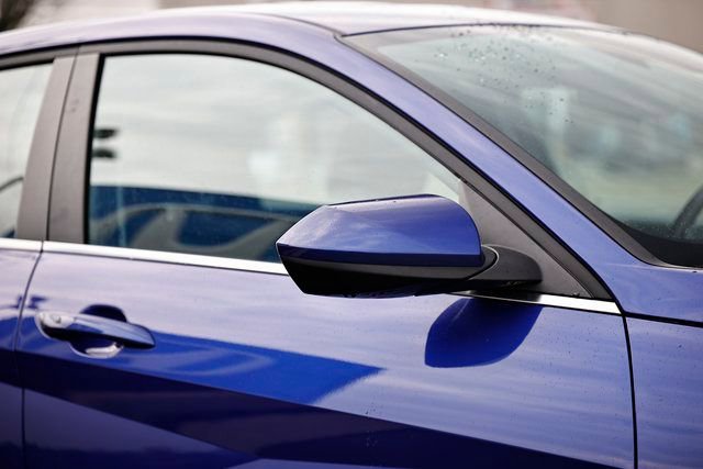 Used 2025 Hyundai Elantra SEL image 12