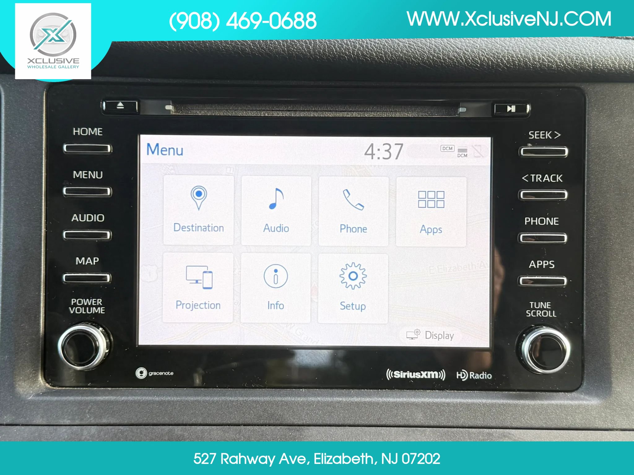 Used 2019 Toyota Sienna XLE Premium w/ Carpet Mat Package FWD image 15