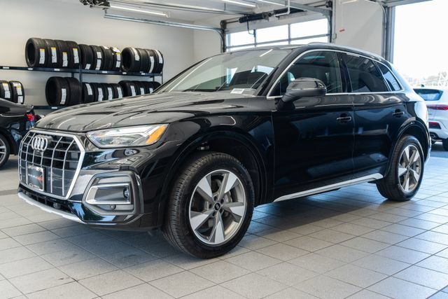 Used 2023 Audi Q5 2.0T Premium Plus w/ Premium Plus Package AWD/4WD image 3