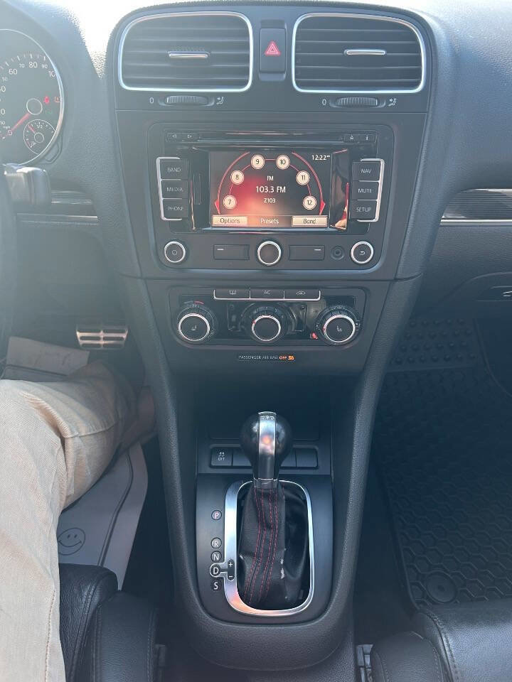 Used 2011 Volkswagen GTI 4-Door image 17