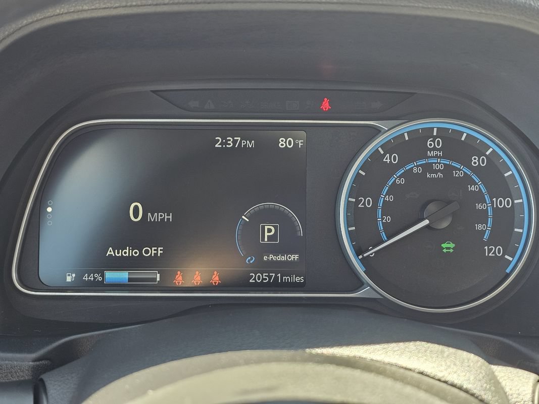 Used 2024 Nissan Leaf S FWD image 19
