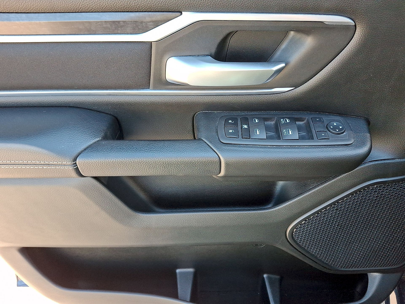 Used 2023 RAM 1500 Big Horn AWD/4WD image 10