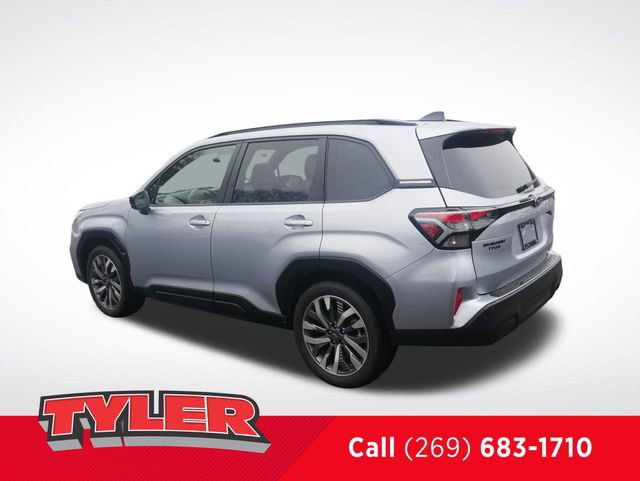 Used 2025 Subaru Forester Touring AWD/4WD image 5