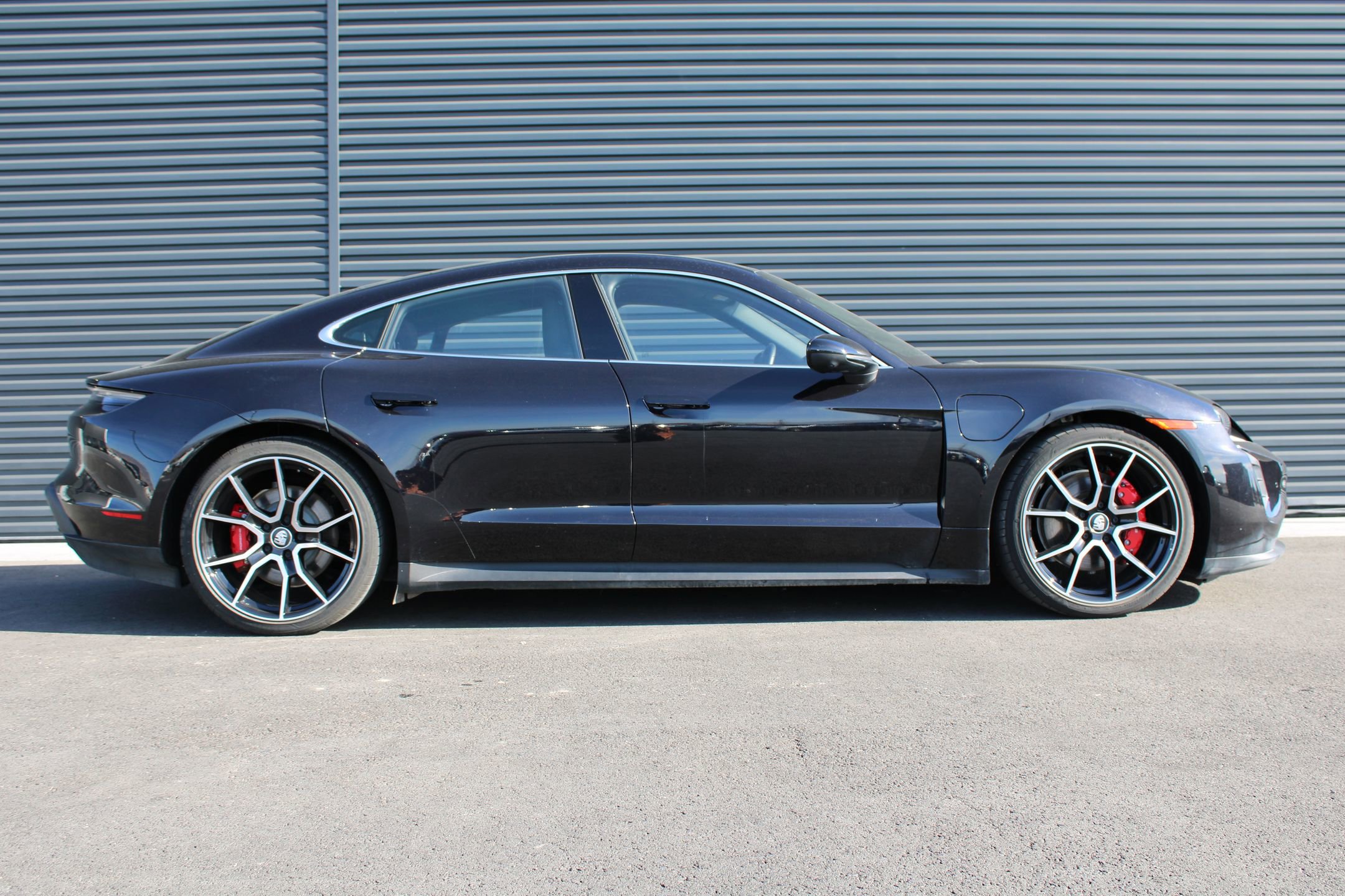 Certified 2024 Porsche Taycan 4S image 9