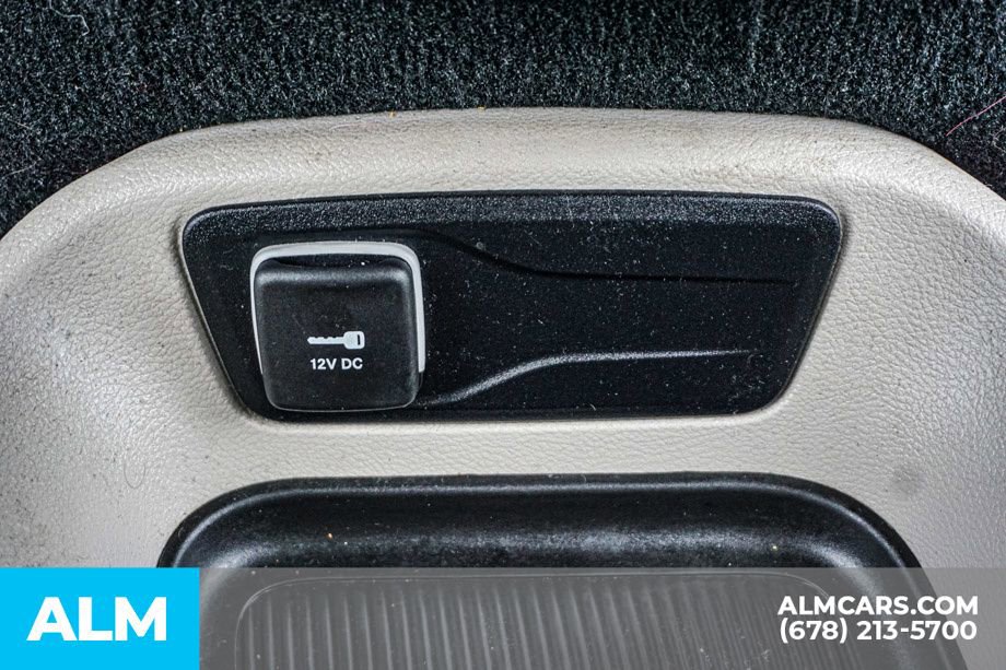 Used 2024 Chrysler Pacifica Select image 50