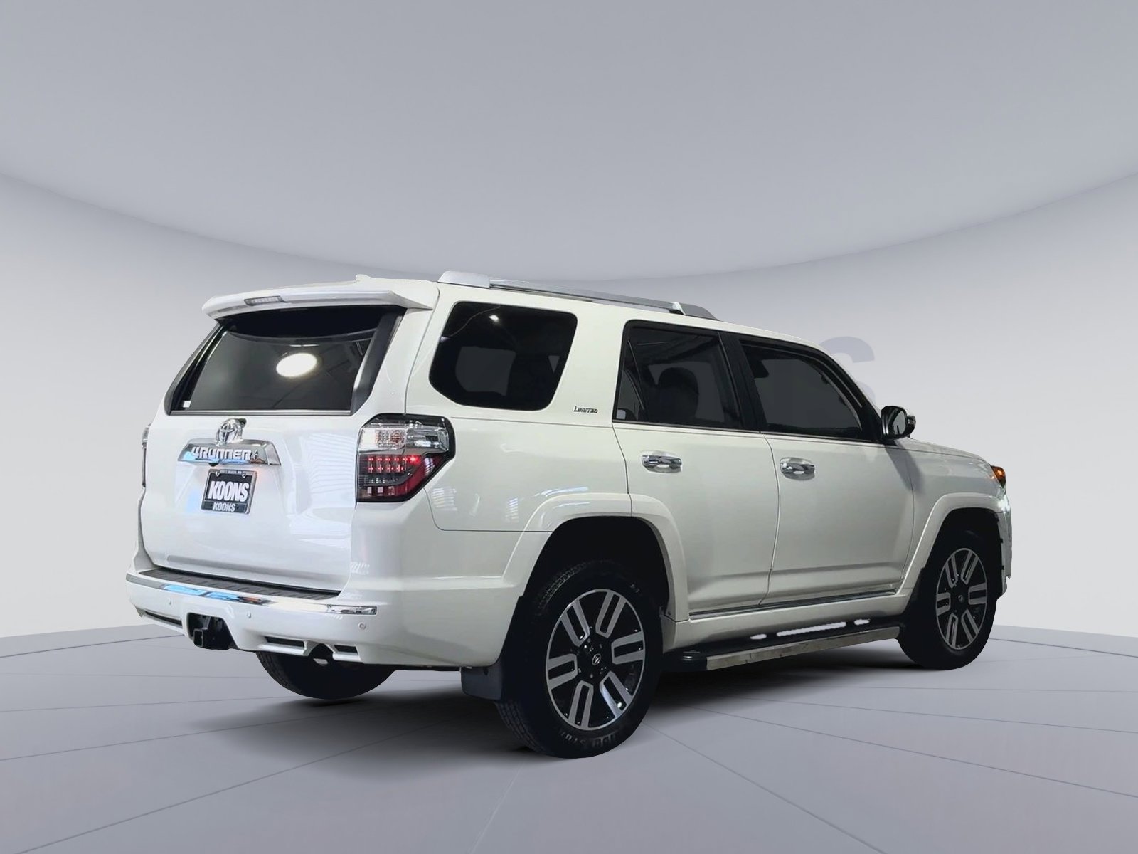 Used 2023 Toyota 4Runner Limited image 11