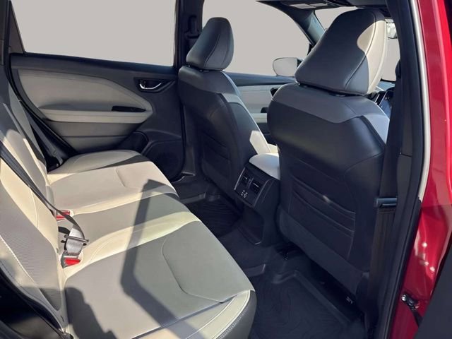 Used 2025 Subaru Forester Limited w/ Protection Package image 18