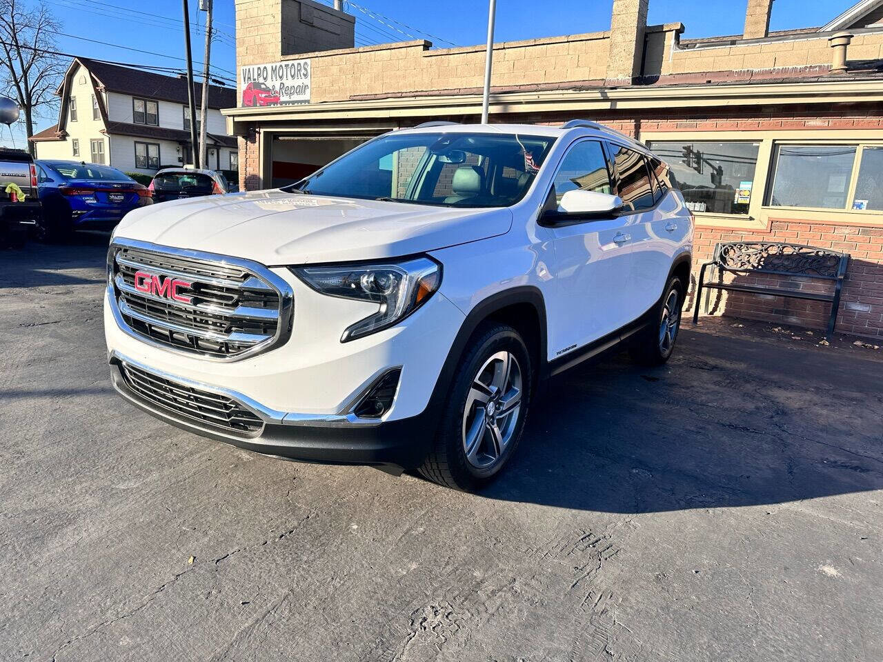 Used 2020 GMC Terrain SLT w/ Preferred Package image 1