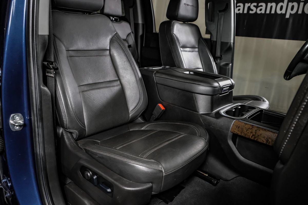 Used 2022 GMC Sierra 3500 Denali w/ Denali Ultimate Package AWD/4WD image 31